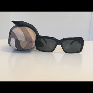 Burberry sunglasses
